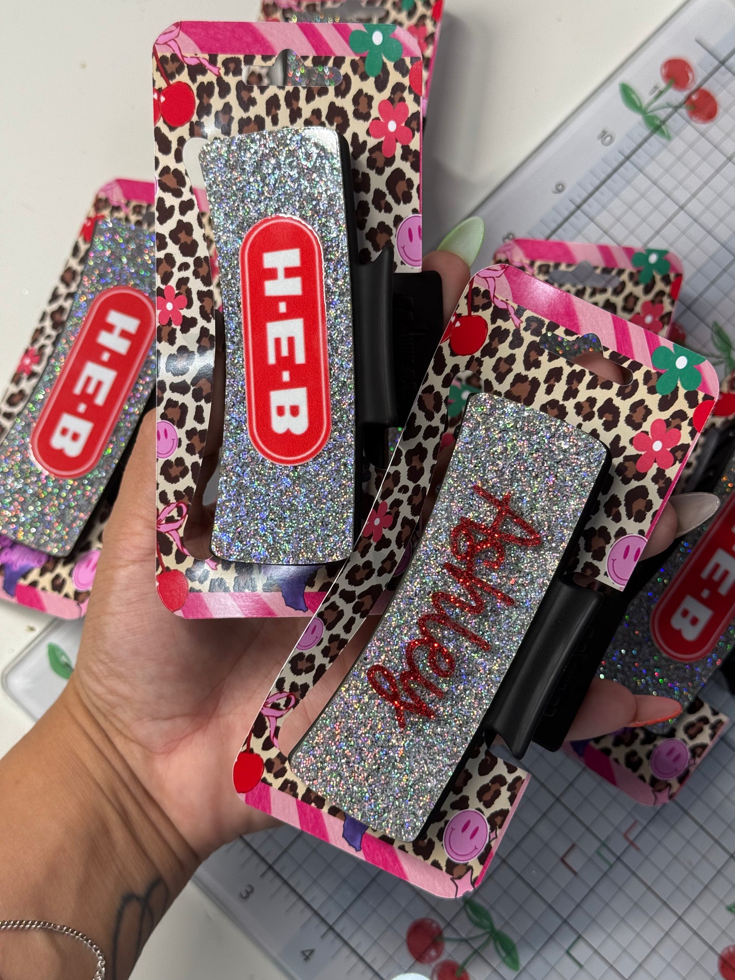 Partner hair clip
